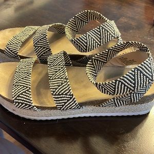 Wedge sandals